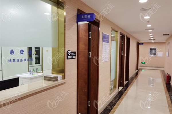  In addition to the address and doctor introduction of Dalian Biliansheng Planting Hair Hospital