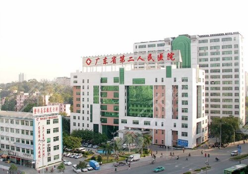 广州隆鼻比较好的医院