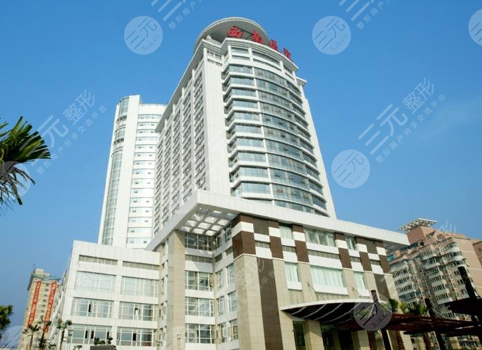 重庆西南医院祛斑挂什么科