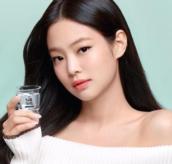 jennie整过容吗