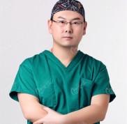 蘭州做鼻子厲害的醫(yī)生徐隴豫和馮曉明
