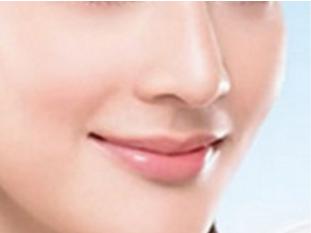 上海华美做隆鼻修复手术多少钱？