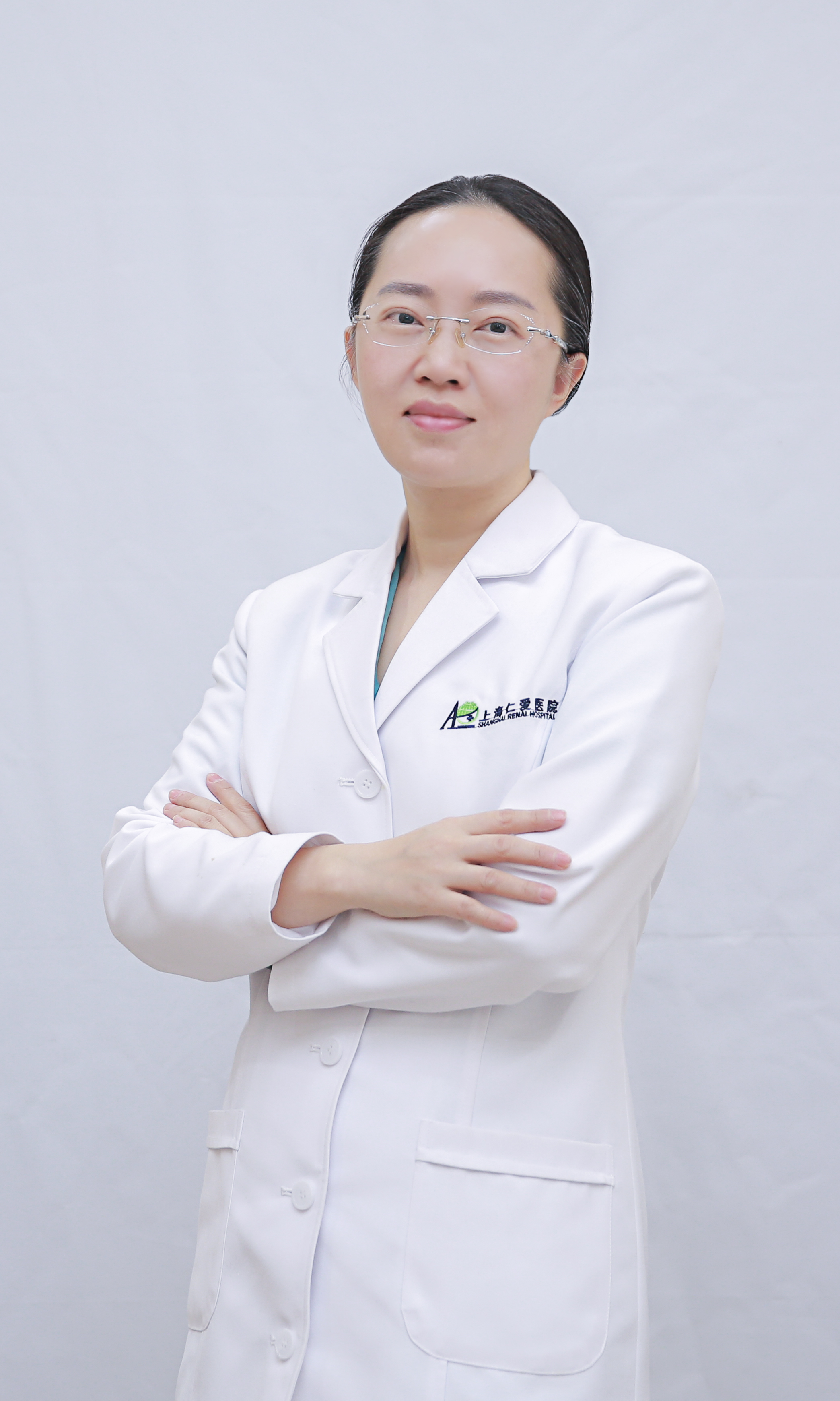 上海仁爱整形医院潘舒亚医生动感美胸：从医学精准到自然美学的全维进阶