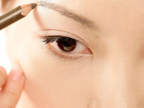 解密眉毛种植术的手术过程